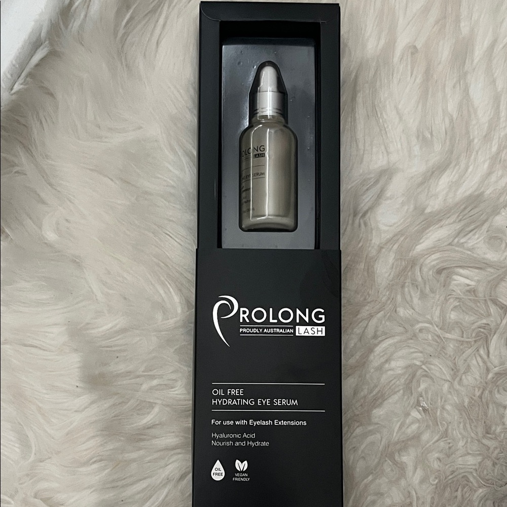 Silver Hydrating Eye Serum